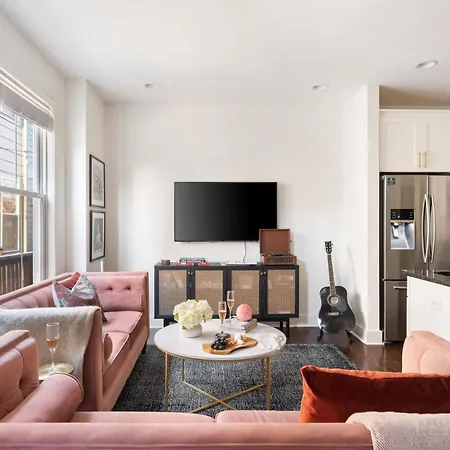 Hart Suites By Avantstay